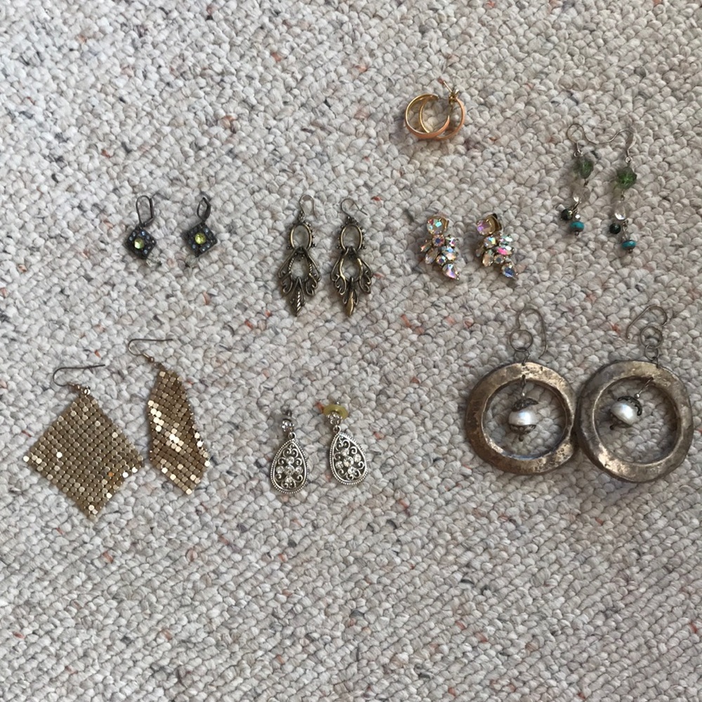 Lot of statement earings